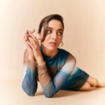 Wamiqa Gabbi Instagram - Dole prem hi dole tann mann mein mere 💙🤍🤎 . HMU - @reshammordani Photographer - @kadamajay Styled by - @dhruvadityadave Style team - @anjalibiyani_ Outfit - @srstore09
