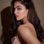 Wamiqa Gabbi Instagram - आखों की ……. 👁️👁️ #JubileePremiere . Styled by: @spacemuffin27 Styling Assistant: @harshitasamdariya @abhimanyudessai Outfit: @houseofcb Styling Intern: @sakshi_sardaa Clicked by @rishabhkphotography