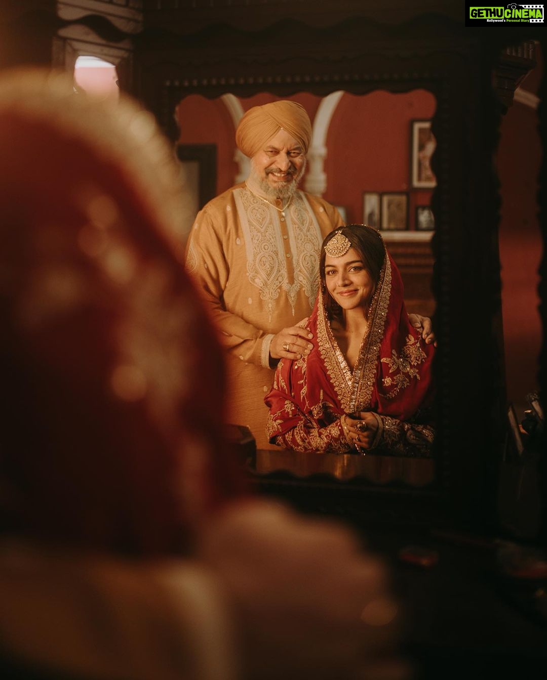 Wamiqa Gabbi Instagram - A daughter’s first love He remains her constant through life While she becomes his mirror 𝐁𝐚𝐚𝐛𝐮𝐥 . बाबुल . ਬਾਬੁਲ Leaving the Nest __ Featuring @wamiqagabbi and @offical_tarsempaul Photography @sutejpannu @sutej.pannu Jewels @jagdishjewellerspatiala #ToraniIndia #ToraniBride #baabul