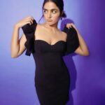 Wamiqa Gabbi Instagram - Babuji Babuji…Dil ko samjha le zaraa… Dhakk Dhakk karna manaa hai… . Hair : @reshammordani MUA : @elishab_mua Photographer : @kadamajay