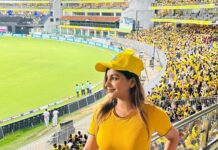 Yaashika Aanand Instagram - Wohooo! we won 😍 #csk Namma THALA #msdhoni ku #whistlepodu 🔥 💛 #swipeleft for more love ❤️ . . , . #cricket #ipl #yashika #chennaisuperkings #cskvsmi Chennai-Chidambaram Stadium
