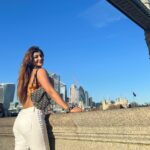 Yaashika Aanand Instagram – Photo dump 🇬🇧🌊⚓️🌉
Comment ur fav pic below 😘 
.
.
.
.
.
.

#london #londonlife #ootd #swipeleft #londonbridge #explore #yashika #travel Tower Bridge