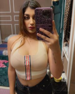 Yaashika Aanand Instagram - Last picture of the year 👅😜 1,2,3 or 4 let me know 😍 #happynewyear #ootd #yashika #insta #explore #kollywood