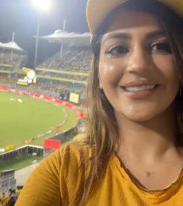 Yaashika Aanand Instagram - Wohooo!  we won 😍 #csk 
Namma THALA  #msdhoni ku #whistlepodu 🔥 💛
#swipeleft for more love ❤️ 
.
.
,
.
#cricket #ipl #yashika #chennaisuperkings #cskvsmi