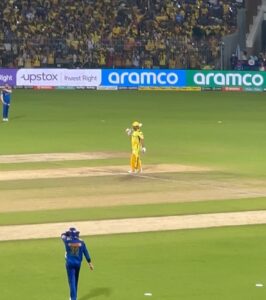 Yaashika Aanand Instagram - Wohooo! we won 😍 #csk Namma THALA #msdhoni ku #whistlepodu 🔥 💛 #swipeleft for more love ❤️ . . , . #cricket #ipl #yashika #chennaisuperkings #cskvsmi Chennai-Chidambaram Stadium