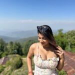 Yaashika Aanand Instagram - Photo dump from today’s staycation 🏔️🍁☀️🌷🦋☘️ #mukteshwar #uttarakhand #newpost #yashika #actress Mukteshwar