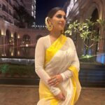 Yaashika Aanand Instagram - தமிழ் புத்தாண்டு நல்வாழ்த்துக்கள்.... Wishing you a very Happy TAMIL NEW YEAR Makkaleyy❤️🙏🤗 Makeup / hair @osheenanand__ Styling - your’s only 🤣 . , , . . #tamilnewyear #yashika #explore #indian #ootd #sareelove Leela Palace Hotel Chennai