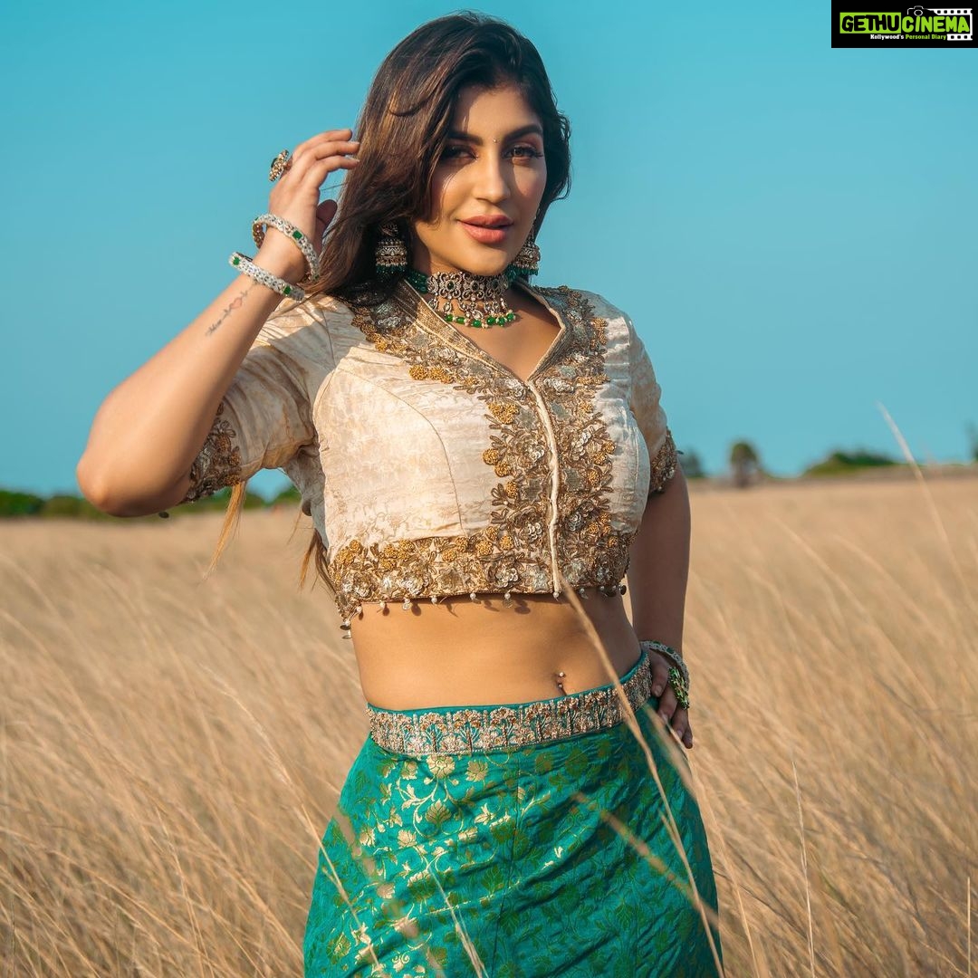 Yaashika Aanand Instagram - Choose ur fav ✨🤍 #swipeleft Makeup / hair @makeupbygow Camera @resham_photography Jewellery @rahman_jewellery Outfit @thelabelritika . . . . . , . . . #explorepage #yashika #tamilactress #indiangirl #chic #viral #instagood #instabeauty #post