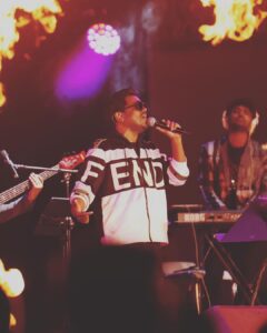 Yuvan Shankar Raja Instagram - I thank my team,singers and @expo2020dubai @btosproductions for an amazing concert.  Love to my fans thank you ❤  @abishek_ranganathan