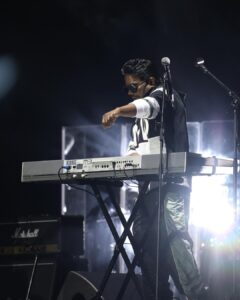 Yuvan Shankar Raja Instagram - I thank my team,singers and @expo2020dubai @btosproductions for an amazing concert.  Love to my fans thank you ❤  @abishek_ranganathan