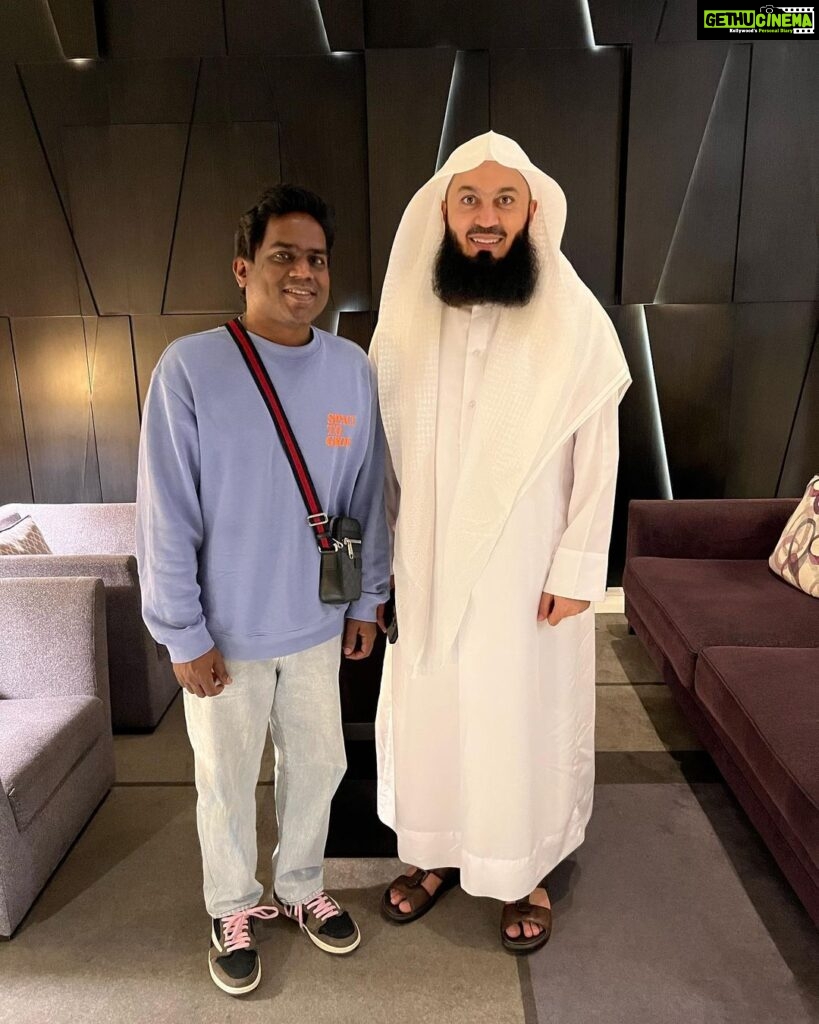 Yuvan Shankar Raja Instagram - Alhamdhulillah to have met @muftimenkofficial