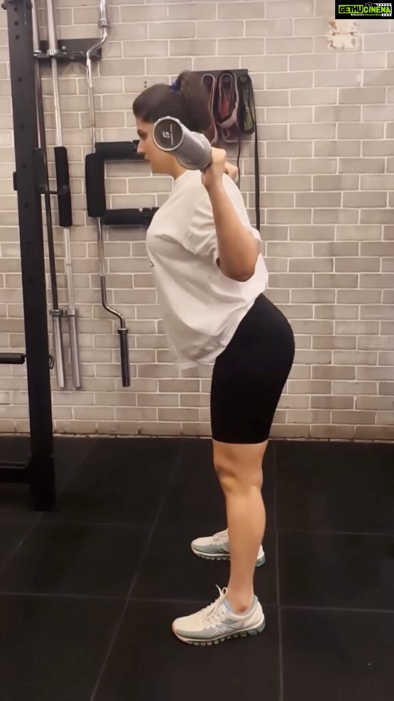 Zareen Khan Instagram - 🏋🏻‍♀️ #Lift #WeightTraining #Workout #TuesdayTransformation #StrongIsSexy #ZareenKhan Workout courtesy - @hemantk.784 Edited by @tripppytaurus