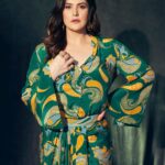 Zareen Khan Instagram – π
Outfit by @stylejunkiie
Earrings by @thenehagoel
Stylist @hitendrakapopara
Assistant Stylist @sarinabudathoki
Hair by @shab_qureshi786
πΈ – @sjframes
#ZareenKhan