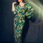 Zareen Khan Instagram – 🍀

Outfit by @stylejunkiie
Earrings by @thenehagoel
Stylist @hitendrakapopara
Assistant Stylist @sarinabudathoki
Hair by @shab_qureshi786 

📸 – @sjframes 

#ZareenKhan