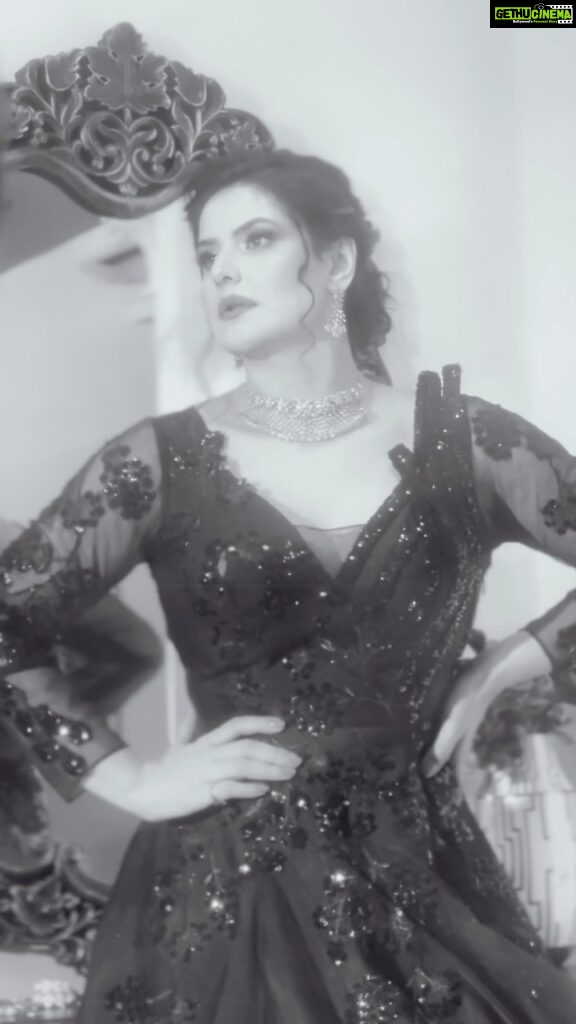 Zareen Khan Instagram - 🦋 Outfit - @charmisdesign Styling - @vibhutichamria Make up - @faby_makeupartist #Throwback #ZareenKhan