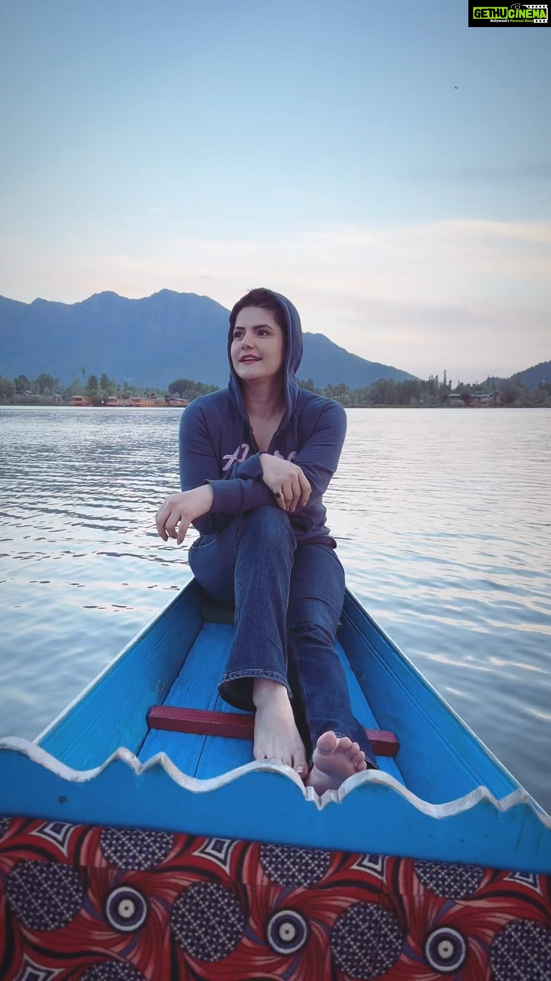 Zareen Khan - 485.1K Likes - Kashmir ….. Truly Heaven on Earth ! ❤️
#NigeenLake #Srinagar #Kashmir #Shikara #Nature #Mountains #Travel #IncredibleIndia #HappyHippie #ZareenKhan #Reels