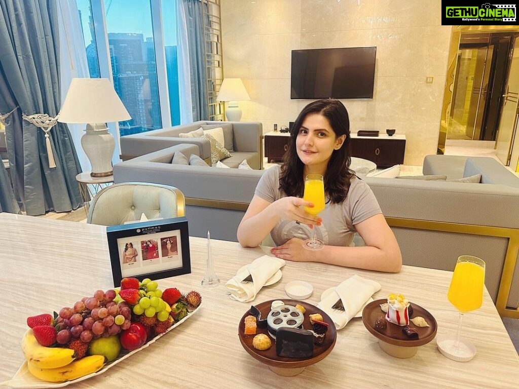 Zareen Khan Instagram - Thank you @pullmandubaidowntown for such a warm welcome ❤️ #Dubai #Downtown #UAE #Travel #HappyHippie #ZareenKhan Dubai Downtown