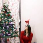 Zareen Khan Instagram – Eat , Drink & Make Merry 🎉
Wishing everyone a Merry Christmas ! ❤️

#HappyHolidays #MerryChristmas #ZareenKhan 

Shot by @praveenkhaitan.clicked
Edited by @tripppytaurus