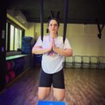 Zareen Khan Instagram - 🧘🏻‍♀️ @ravindra.rawat_ #Aerial #Yoga #AerialYoga #TransformationTuesday #ZareenKhan Diva Yoga