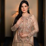 Zareen Khan Instagram – 🍁

Outfit- @mavishofficial_
Earrings – @shesaidyes.plv_jewellery x @offbeatmediain

Stylist  @styledbyayushidixit  @simrankhera5
Assisted by- @taniya_04 

📸 – @jk_photography777

#ZareenKhan
