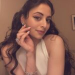Zoya Afroz Instagram - Mirror mirror✨🪞