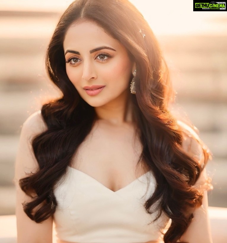 Zoya Afroz Instagram - This is not me! What if I told you that I never did this photoshoot and this image is made by Artificial Intelligence!! Wait what!! I was mind blown too when I received these pictures - I never went to this location, didn’t hire any makeup-hair artist or a photographer or never even wore this dress! #truestory Where do you think the future is headed?