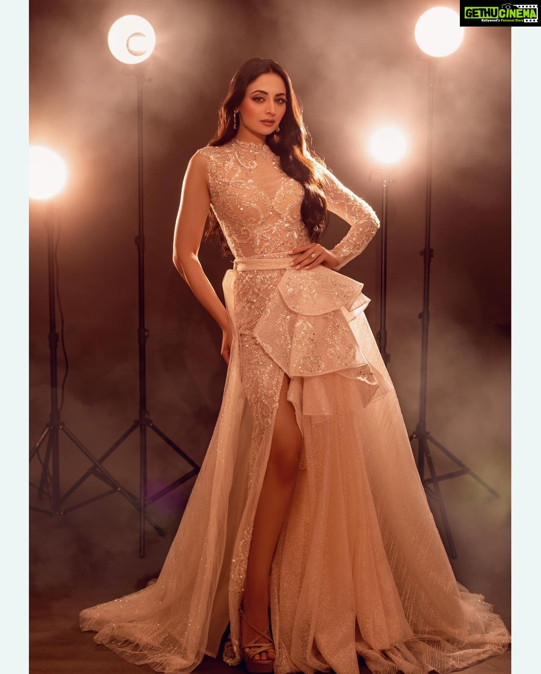 Zoya Afroz Instagram - โgo pick out a white dress It's a love story, baby, just say, Yes" ๐ถ๐ซ @zoyaafroz @missinternationalofficial National Director: @iamnikhilanand @iam_nishantanand Creative Director: @krish.gangwar Wearing: @ihabjirysofficial Photography: @ritikravi_11 Makeup: @simarkhanejamua