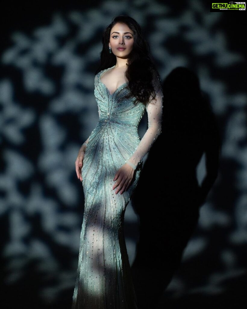 Zoya Afroz Instagram - Midnight emerald magic🧚🏻‍♂ This stunning custom-made gown for my Miss International pageant finale by @officialsaishashinde has all my heart! A big thank you to the entire team for this beautiful picture and for all the hard work! National Director: @iamnikhilanand @iam_nishantanand Creative Director: @krish.gangwar Wearing: @officialsaishashinde Photography: @ritikravi_11 Video by: @mohitsenaniphotography Makeup: @ammysmakeover Hair: @hair_artist_anthony_turner_