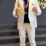 Aaron Aziz Instagram - Alhamdulilah Thank you @lordstailor @kennylords I didnt know i was going to win brother if not i would have worn a full suit. But nevertheless the blazer is eveything. Thank you Lords Tailor always with me with or without awards.