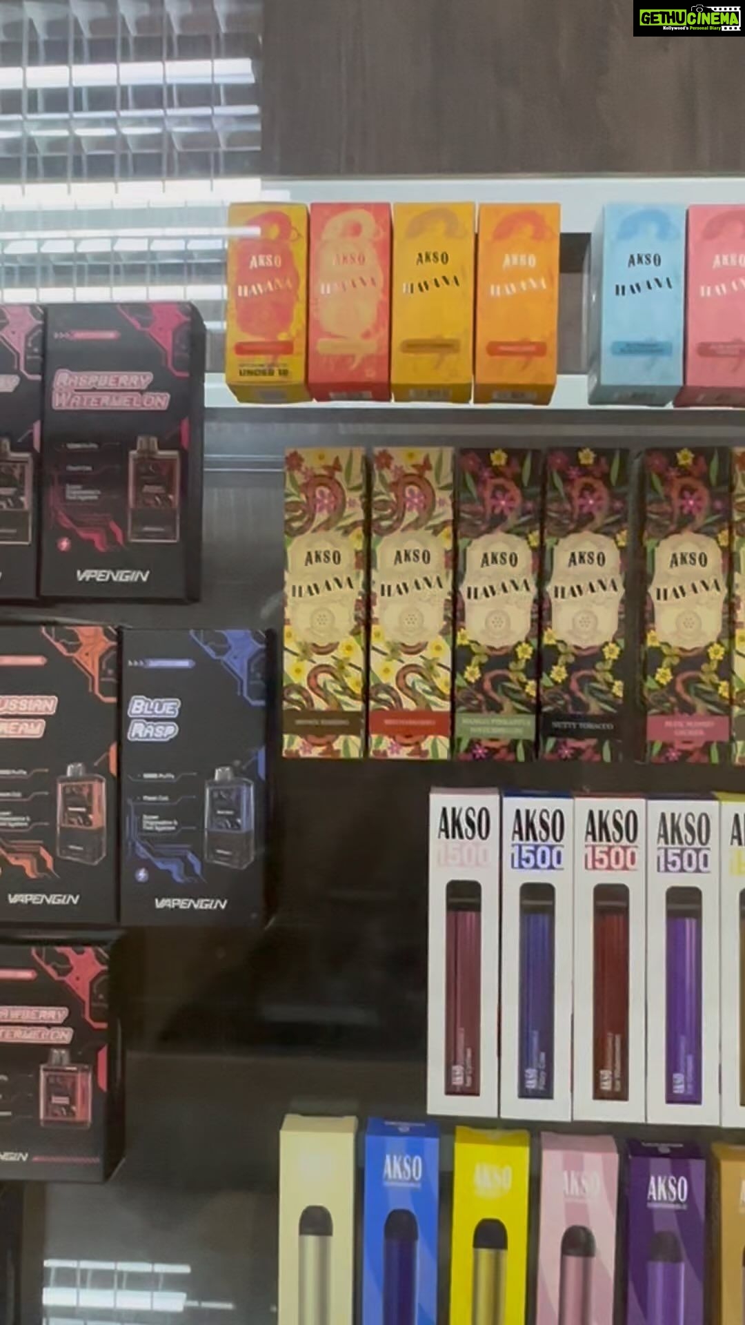 Aaron Aziz Instagram - This is for the Champions only. The King of all disposable vapes. @officialaksomalaysia @vng_distribution #AksoHavana #AksoGT #AksoGTAAseries #AksoIgo #AksoIGOBold #TheVapeDon #Onlythebest #oneandonly