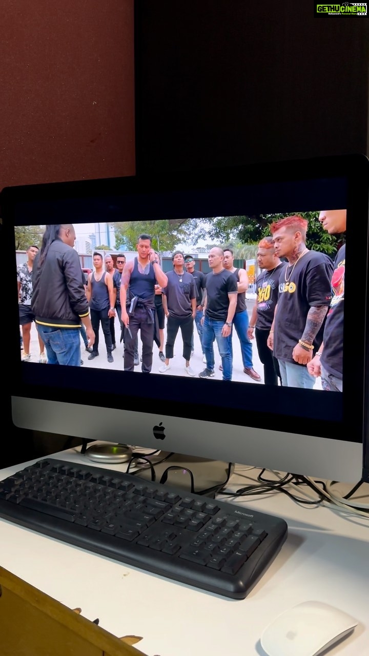 Aaron Aziz Instagram - Sneak peek. Coming soon.Opening Scene 1 -Scene 10 1 take #5LionFinalBattle @officialaksomalaysia support Abg ye Semua 🙏 @hombretwentyone @wearehombremy