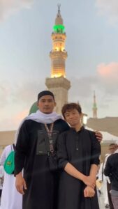 Aaron Aziz Instagram - Miss you my son. Sorry Daddy tak dapat nak hantar you. But Daddy akan sentiasa bersama mu nak. YA ALLAH sesungguhnya KAU lah sebaik baiknya Pelindung utk dia. Aku serahkan dan waqaf anak ku utk teruskan hidup dgn nama MU YA ALLAH AZZA WAJALL Ameen Ya Rabbala’lamin. @persadaglobalholidays
