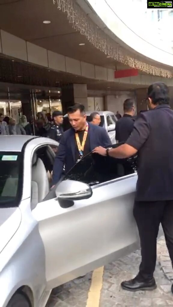 Aaron Aziz Instagram - ‘AES’ in action. Nuff said…. #serveandprotect #Bodyguardservices @officialaksomalaysia