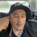 Aaron Aziz Instagram - Tak faham mesti ada je manusia yg akan bagi comment negative. Well apa apa pun bagi pihak @officialaksomalaysia @hombretwentyone @wearehombremy @aaronaziztheoud.hq saya ucapkan Selamat Hari Raya Maaf Zahir dan Batin. Tahniah kpd semua yg dapat…