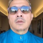 Aaron Aziz Instagram - Allahumasollia’la Muhammad Wa ‘alaaliMuhammad. Takbir!! #AbglahpenyanyiNombor1 @jakeltextile