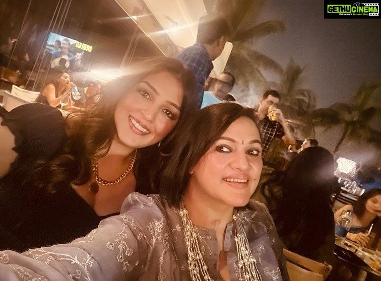 Aarti Chhabria Instagram - Blessed 🥰 ❤ #saturdayshenanigans #sarurdaynight Bandra