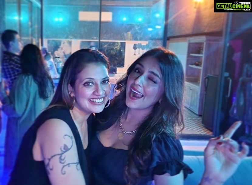 Aarti Chhabria Instagram - Blessed 🥰 ❤ #saturdayshenanigans #sarurdaynight Bandra