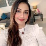 Aarti Chhabria Instagram - Who looks outside dreams, who looks inside awakens! ~ Carl Jung ❤️ #quotes
