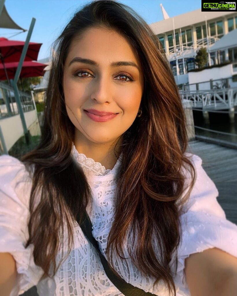 Aarti Chhabria Instagram - Success is getting what you want. Happiness is wanting what you get. ~Dale Carnegie. How about successful and happy! That’s ideal.. 🥰 ain’t it ? . . . . . . #quotes #quoteoftheday #success #happiness #me #i #she #love #loveme