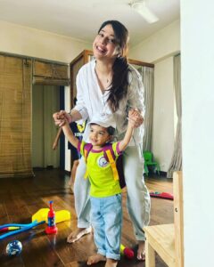 Addite Shirwaikar Malik Instagram - Every first is special.. Mimi says..My first school uniform, I love it as green is  my fav colour too.. It was indeed a Happy First day , new friends, new teachers , new toys.. I loved it all..Mimi & Baba told me to remember just one thing while I head out to explore ‘Be yourself’