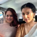 Additi Gupta Instagram – Phool ready !! 🌻
Celebrating togetherness…