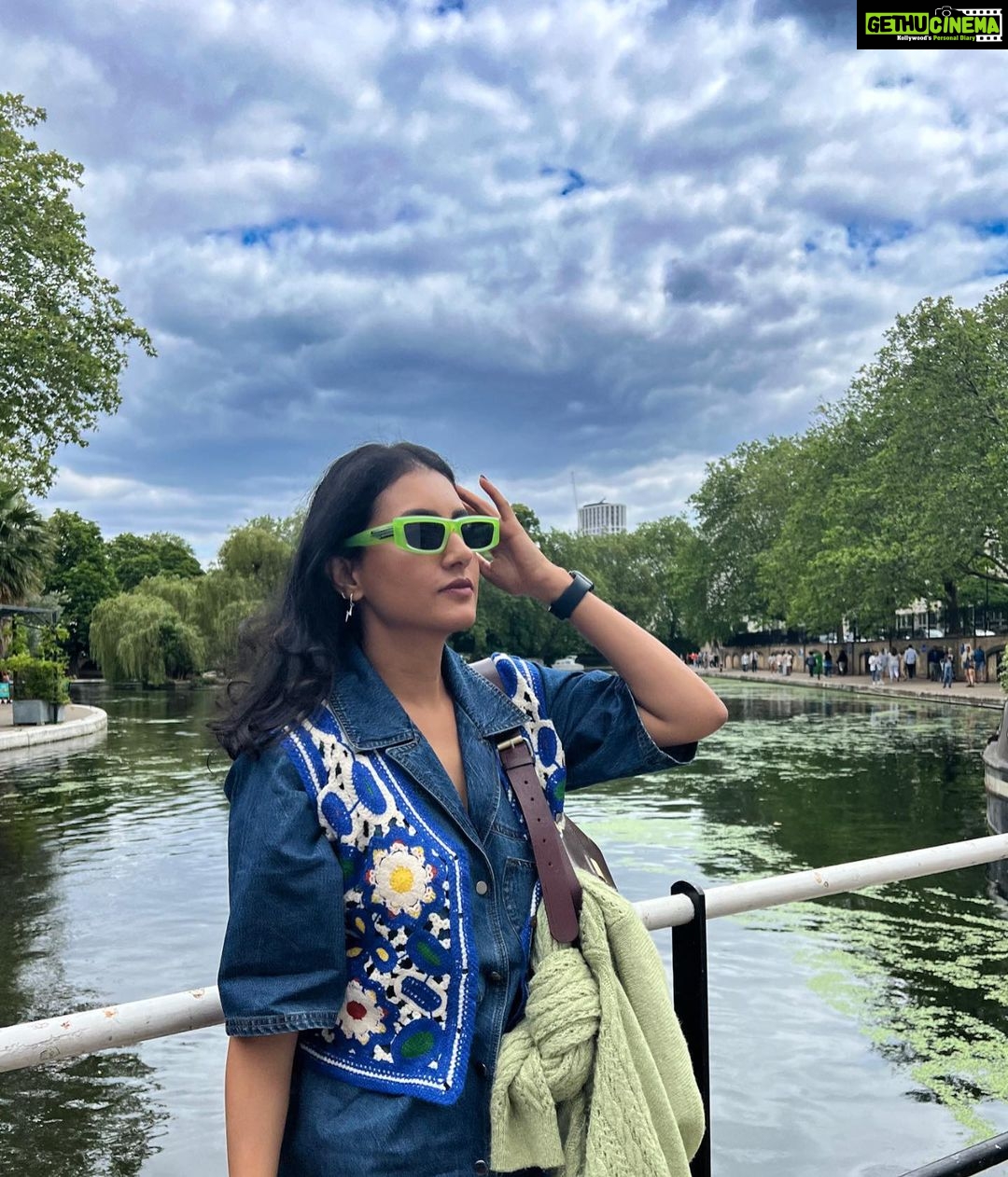 Additi Gupta Instagram - Be happy for this moment. This moment is your life 🌤️