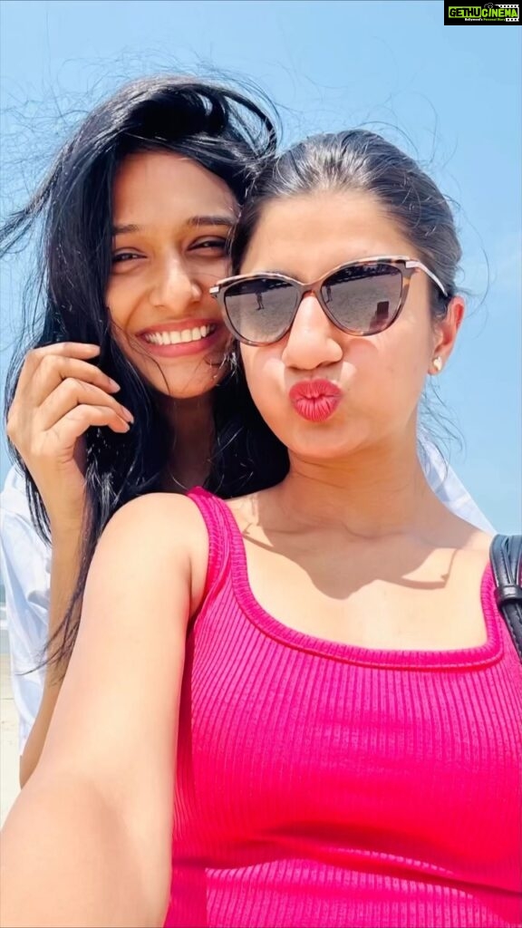 Aishwarya Khare Instagram - The only way we could sum it up🌸🌊☀️🏝️💙🧿🏖️❤️
