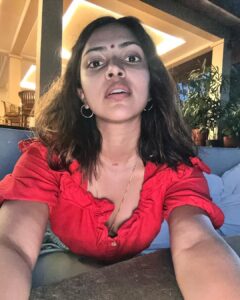 Amala Paul Instagram - Bliss is buzzing, flowing through all that was standing in the way. ✨🕊️

#ubud #pyramidofchi #lightsoundvibration #healingjourney #flow #solivagant #lightguidance