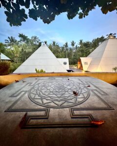 Amala Paul Instagram - Bliss is buzzing, flowing through all that was standing in the way. ✨🕊️

#ubud #pyramidofchi #lightsoundvibration #healingjourney #flow #solivagant #lightguidance