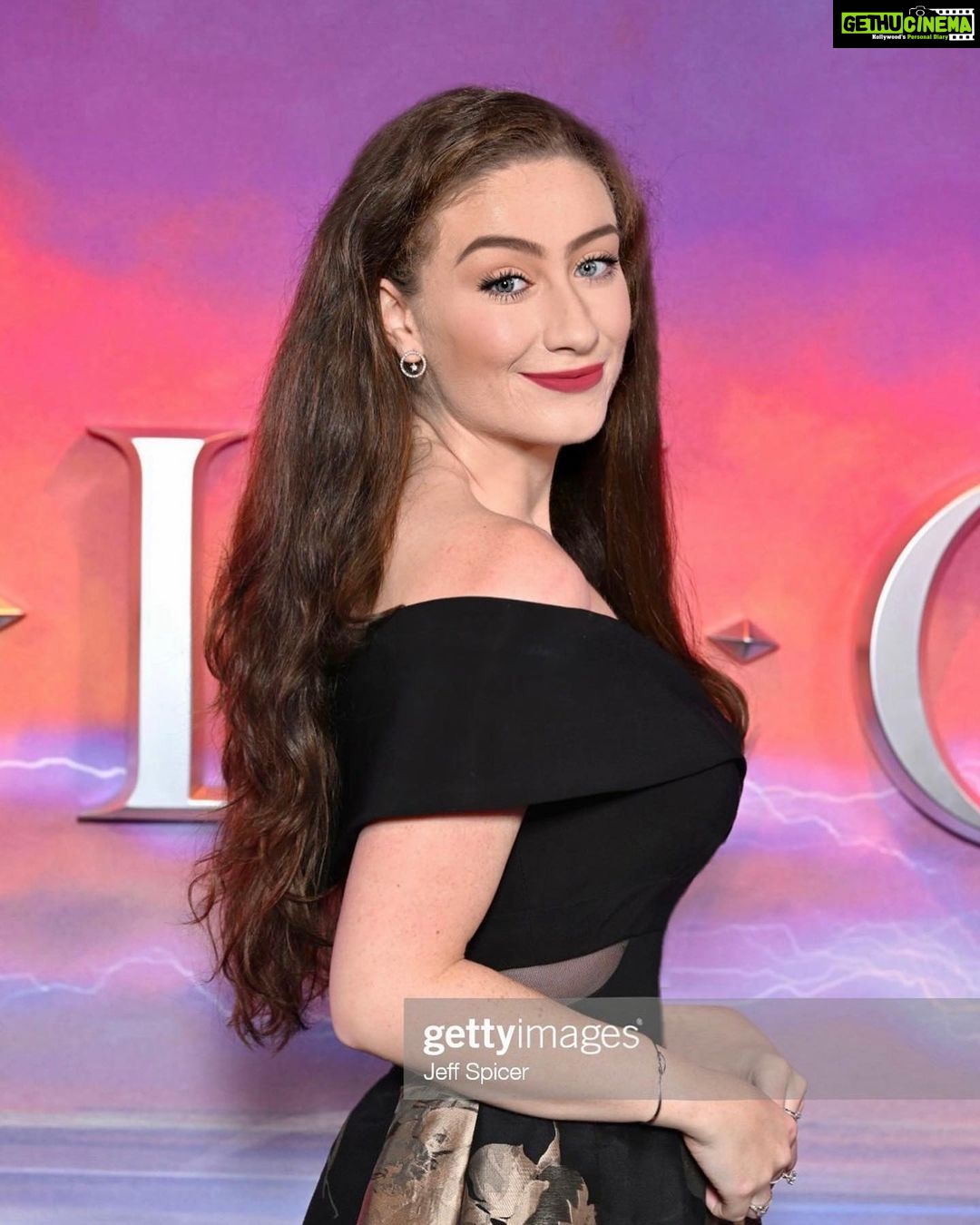 Amber Doig Thorne Instagram - “Everything I learned, I learned from the movies”🎬What new film are you excited to see?🍿 Throwback to the Willow UK Premiere ✨ I loved the 1988 film and they made a TV series sequel - which is just as funny and magical as you’d hope 🧙♂️ So lovely to see Warwick Davis and David Bradley (Filch from Harry Potter!) introduce the film - they’re two of my childhood heroes 🤩 Thank you @disneyplusuk for a fabulous evening! 📍 UK Premiere of “Willow” ❤️ #willow #filmpremiere #filmpremier #moviepremiere #moviepremier #premiere #premier #amberdoigthorne #ambzdt #redcarpet #redcarpetstyle #redcarpetlook #redcarpetfashion #redcarpetdress #redcarpetlooks #redcarpetmakeup #redcarpetdresses #redcarpetready @disneyplusuk @disneyplus @organichq #reecarpetmoment #redcarpetmoments #redcarpetpremiere Curzon Cinema Soho