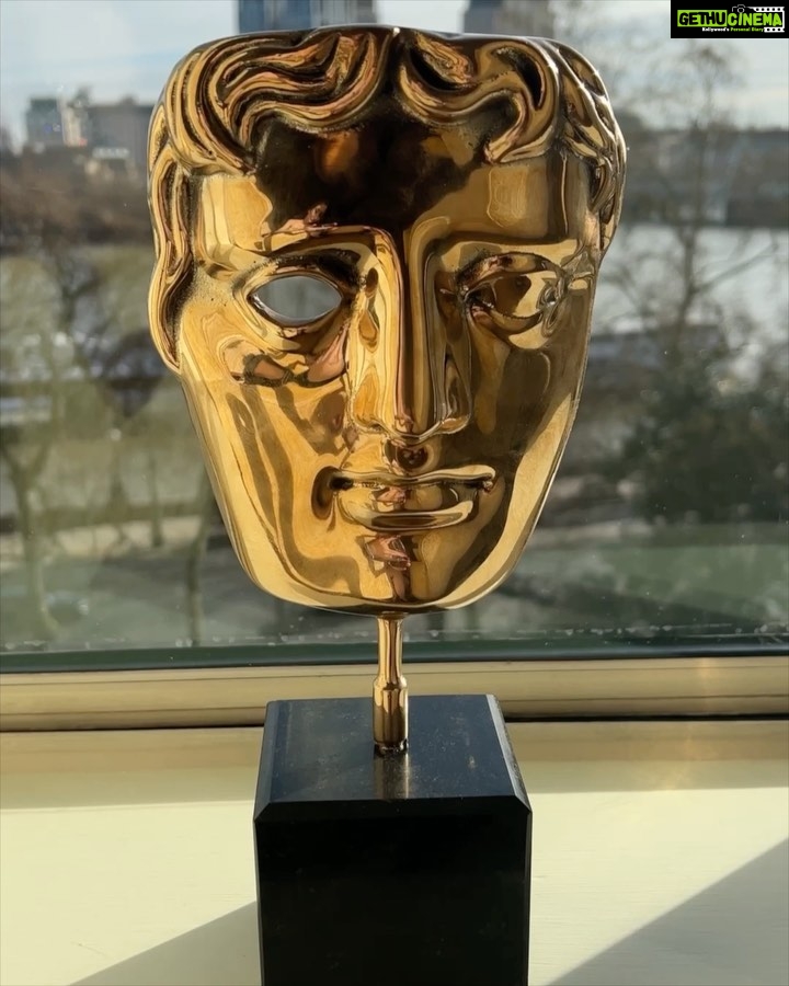 Amber Doig Thorne Instagram - Such an honour to be invited to the BAFTA Film Awards β¨A dream come true π₯Ή Feeling incredibly grateful to have attended this years EE Bafta Film Awards - walking the red carpet amongst so many incredibly talented actors, filmmakers, BAFTA nominees and previous BAFTA winners ππ»π As an actress - itβs always been a dream of mine to attend the BAFTAs, so a HUGE thank you to the fabulous team at @bafta for being so welcoming β€οΈ π 76th British Academy Film Awards π¬π§ πΈ 2nd Photo by: @thenadiameli π πΈ 8th (Top) Photo by: @gabrielbushphotography π₯° #EEBaftas ad #baftas #bafta #baftaawards #filmaward #filmawards #awardshow #amberdoigthorne #awardsseason #awardsshow #redcarpetstyle #redcarpetlook #redcarpetfashion #redcarpetdress #redcarpetmakeup #redcarpethair #redcarpethair #redcarpetlooks #redcarpetready #redcarpet #gwendolinechristie #danielledeadwyler #richardegrant #alisonhammond #patrickstewart #violadavis #natthewmodine #darrylmccormack #sheilaatim #arianadebose #lashanalynch Royal Festival Hall