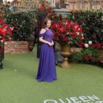 Amber Doig Thorne Instagram - Pretending I’m this season’s diamond at the Queen Charlotte Premiere 👑 💎🙈 I love Bridgerton - so obviously I’ve been SUPER excited for the prequel “Queen Charlotte”, following the story of the King and Queen 👸🏻🤴🏻 Which is perfect timing as we had our King’s coronation in England yesterday! 🇬🇧 Dearest readers, I had the privilege of attending the most anticipated Garden Party in the ton to celebrate this wonderful show ❤️ Walking the carpet alongside iconic Bridgerton creator Shonda Rhimes and Queen Charlotte herself (the incredible Golda Rosheuvel) was definitely a highlight ⭐️🥹 Thank you @NetflixUK @netflix & @streamline_pr for a gorgeous evening 💖 📍 UK Premiere of “Queen Charlotte: A Bridgerton Story” ❤️ #bridgerton #queencharlotte #queencharlottetrack #bridgertonedit #bridgertons #bridgertonnetflix #bridgertonsonnetflix @bridgertonnetflix @shondaland @shondarhimes @goldarosheuvel #premiere #filmpremiere #filmpremier #moviepremiere #moviepremier #premiere #redcarpet #redcarpetstyle #redcarpetlook #redcarpetfashion #redcarpetdress #redcarpetlooks #redcarpetmakeup #redcarpetdresses #redcarpetready #redcarpetmoment #redcarpetmoments #redcarpetpremiere #ambzdt #amberdoigthorne Leicester Square