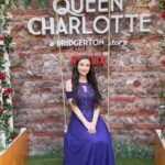 Amber Doig Thorne Instagram – Pretending I’m this season’s diamond at the Queen Charlotte Premiere 👑 💎🙈 

I love Bridgerton – so obviously I’ve been SUPER excited for the prequel “Queen Charlotte”, following the story of the King and Queen 👸🏻🤴🏻 Which is perfect timing as we had our King’s coronation in England yesterday! 🇬🇧 

Dearest readers, I had the privilege of attending the most anticipated Garden Party in the ton to celebrate this wonderful show ❤️ 

Walking the carpet alongside iconic Bridgerton creator Shonda Rhimes and Queen Charlotte herself (the incredible Golda Rosheuvel) was definitely a highlight ⭐️🥹

Thank you @NetflixUK @netflix & @streamline_pr for a gorgeous evening 💖

📍 UK Premiere of “Queen Charlotte: A Bridgerton Story” ❤️

#bridgerton #queencharlotte #queencharlottetrack #bridgertonedit #bridgertons #bridgertonnetflix #bridgertonsonnetflix @bridgertonnetflix @shondaland @shondarhimes @goldarosheuvel #premiere #filmpremiere #filmpremier #moviepremiere #moviepremier #premiere #redcarpet #redcarpetstyle #redcarpetlook #redcarpetfashion #redcarpetdress #redcarpetlooks #redcarpetmakeup #redcarpetdresses #redcarpetready #redcarpetmoment #redcarpetmoments #redcarpetpremiere #ambzdt #amberdoigthorne Leicester Square