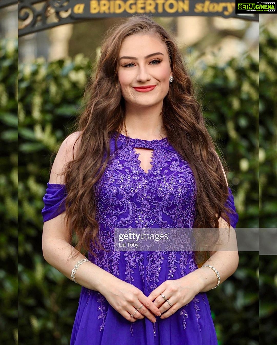 Amber Doig Thorne Instagram - Pretending I’m this season’s diamond at the Queen Charlotte Premiere 👑 💎🙈 I love Bridgerton - so obviously I’ve been SUPER excited for the prequel “Queen Charlotte”, following the story of the King and Queen 👸🏻🤴🏻 Which is perfect timing as we had our King’s coronation in England yesterday! 🇬🇧 Dearest readers, I had the privilege of attending the most anticipated Garden Party in the ton to celebrate this wonderful show ❤️ Walking the carpet alongside iconic Bridgerton creator Shonda Rhimes and Queen Charlotte herself (the incredible Golda Rosheuvel) was definitely a highlight ⭐️🥹 Thank you @NetflixUK @netflix & @streamline_pr for a gorgeous evening 💖 📍 UK Premiere of “Queen Charlotte: A Bridgerton Story” ❤️ #bridgerton #queencharlotte #queencharlottetrack #bridgertonedit #bridgertons #bridgertonnetflix #bridgertonsonnetflix @bridgertonnetflix @shondaland @shondarhimes @goldarosheuvel #premiere #filmpremiere #filmpremier #moviepremiere #moviepremier #premiere #redcarpet #redcarpetstyle #redcarpetlook #redcarpetfashion #redcarpetdress #redcarpetlooks #redcarpetmakeup #redcarpetdresses #redcarpetready #redcarpetmoment #redcarpetmoments #redcarpetpremiere #ambzdt #amberdoigthorne Leicester Square